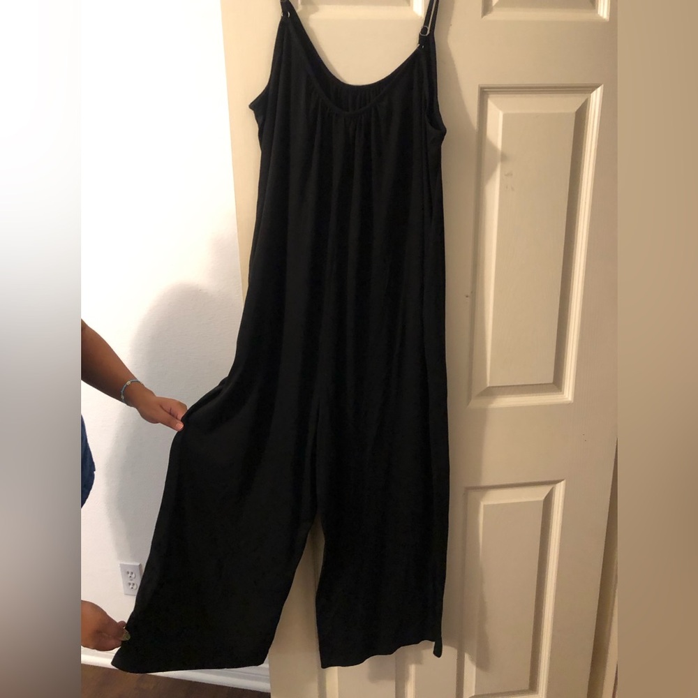 Casual Black Wide-Leg Sleeveless Jumpsuit